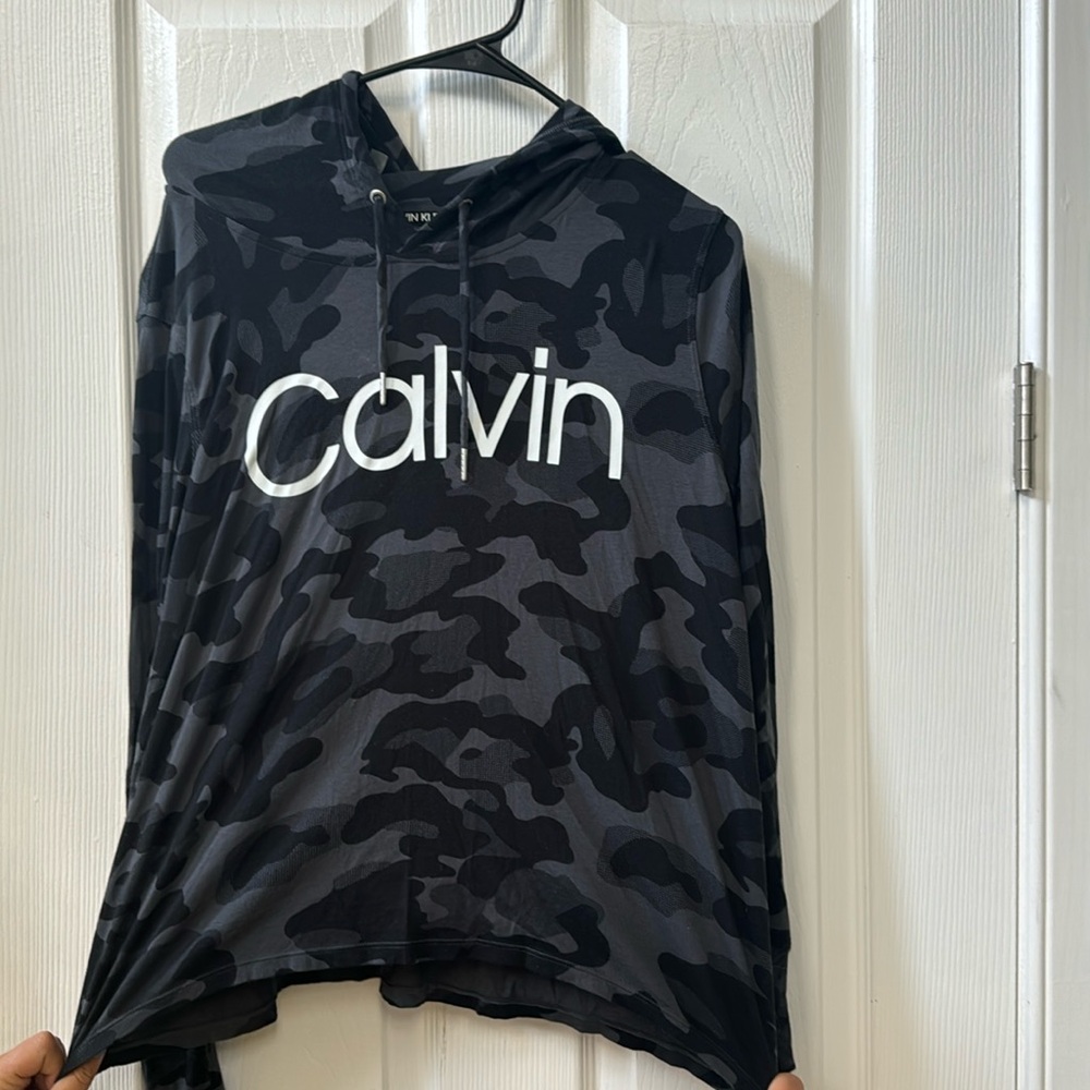 Calvin Klein camo thin sweatshirt